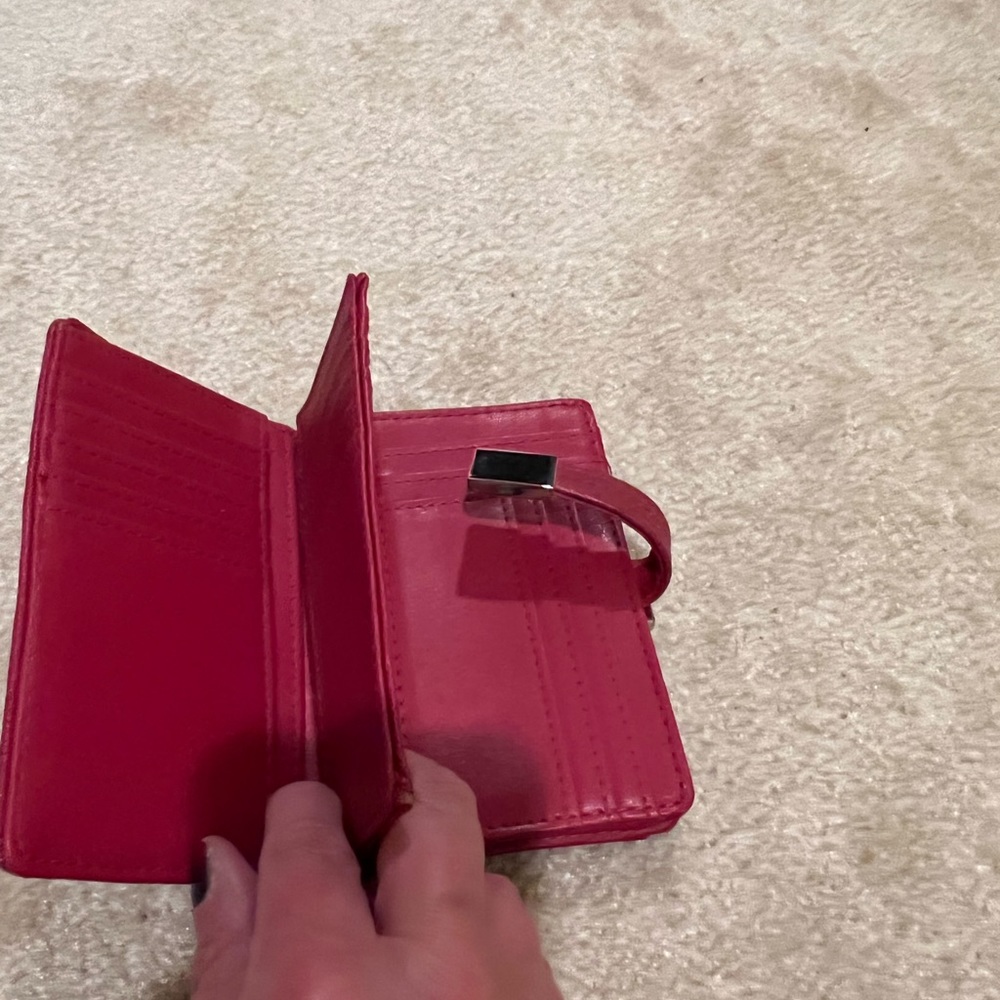 Red security wallet - Picture 2 of 2